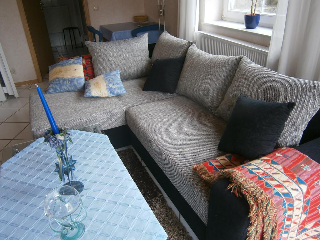 Eifeler Ferienwohnung Nettersheim 部屋 写真