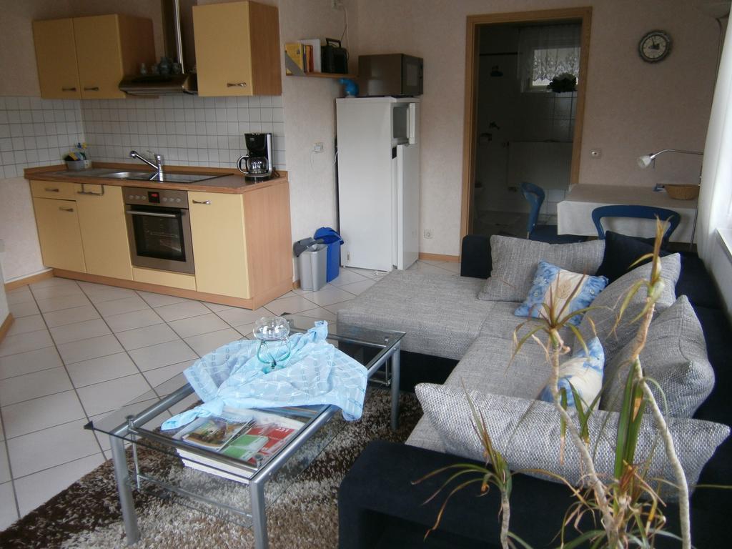 Eifeler Ferienwohnung Nettersheim 部屋 写真